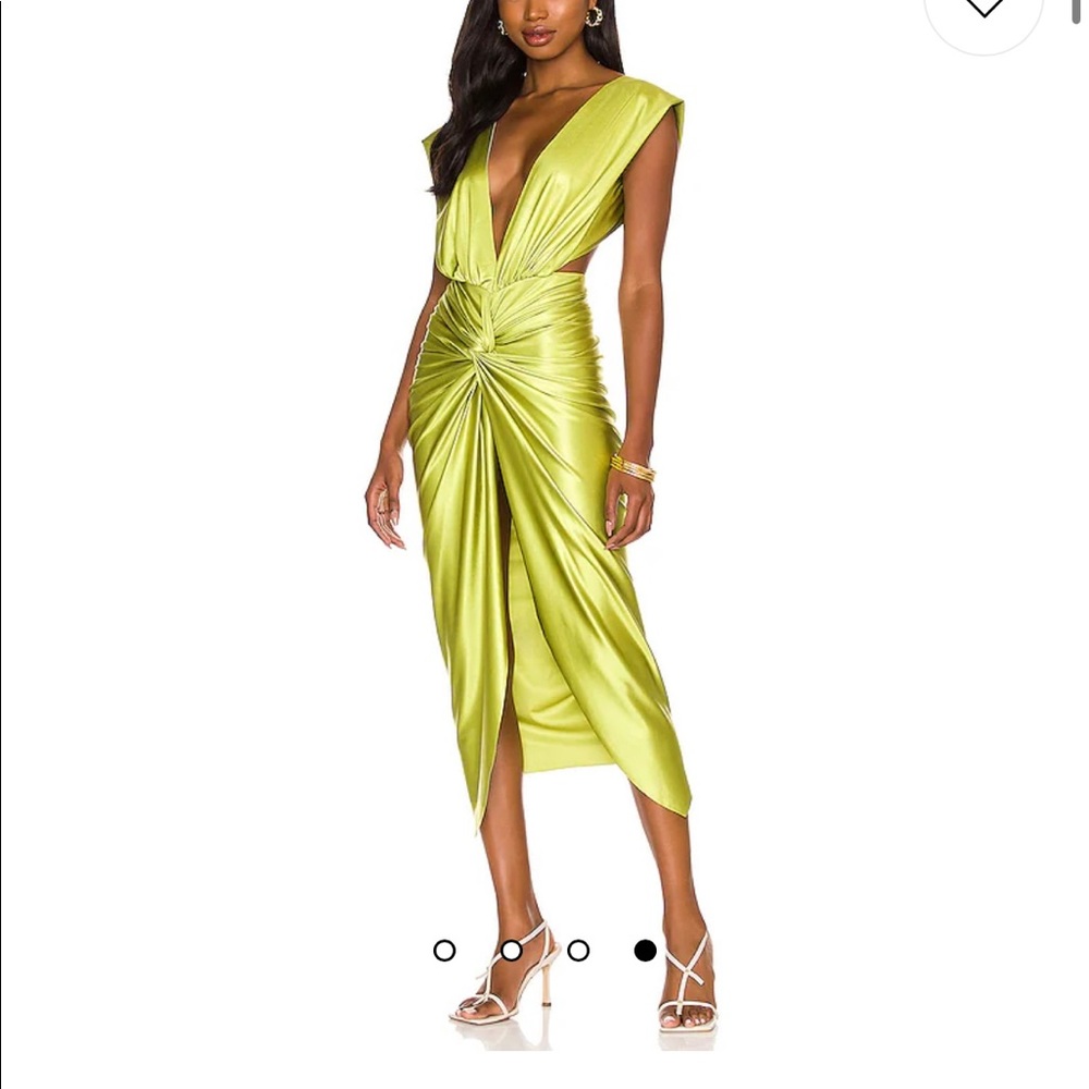 Mia Dress in light pistachio